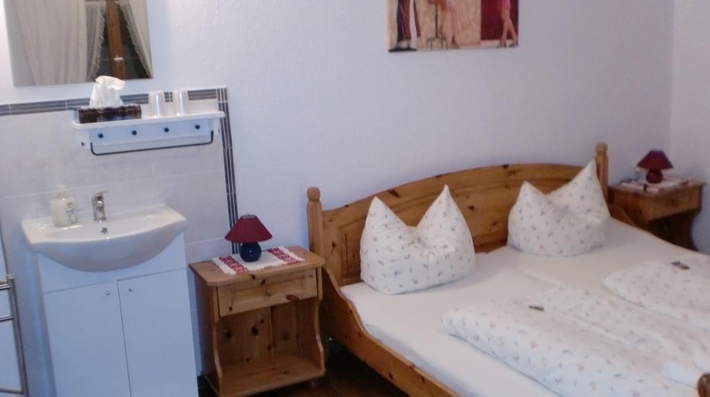 Landgasthof Zum Brueckenwirt Starnberg Rum bild